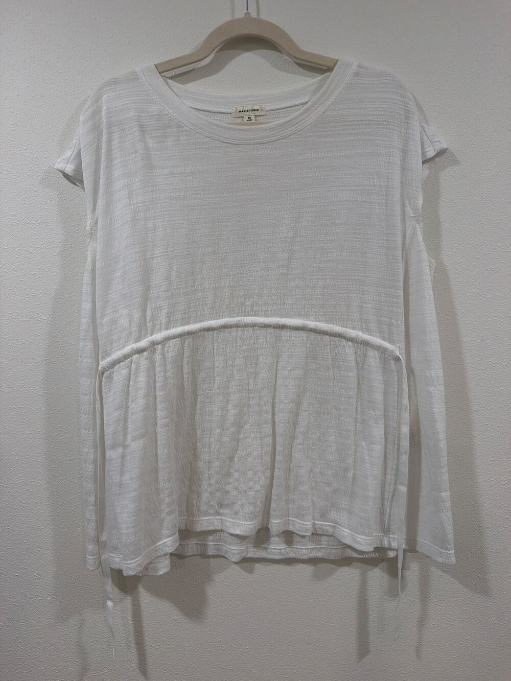 Max Studio Women's Textured Cap Sleeve Round Neck Cinched Waist Top White